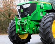 johndeere_6145R_1.JPG