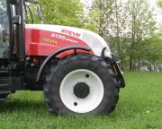 steyr_profi_6135_1.jpg